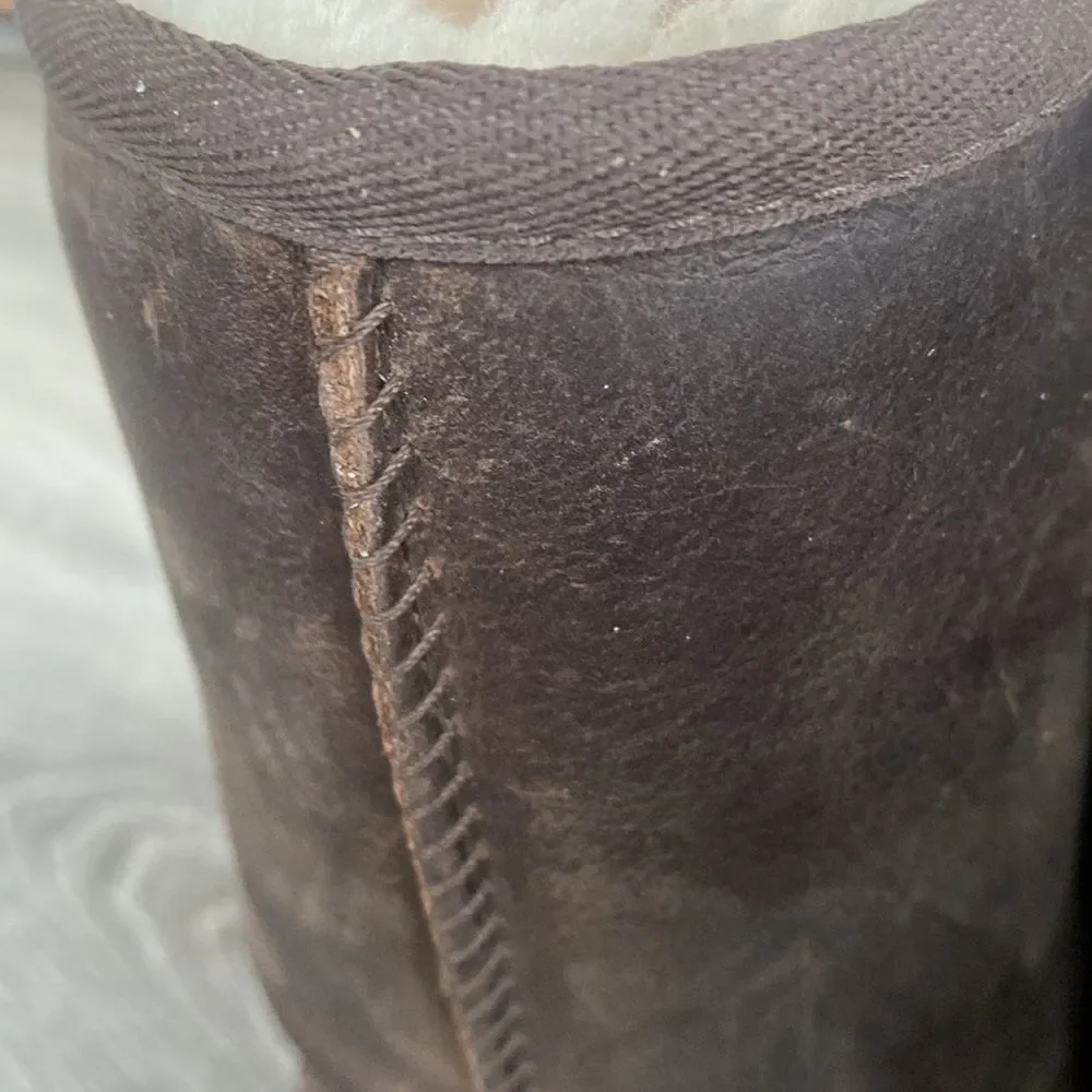 UGG CLASSIC SHORT HARD LEATHER BROWN WINTER WEATHER BOOTS sz 9 Boho Cottagecore